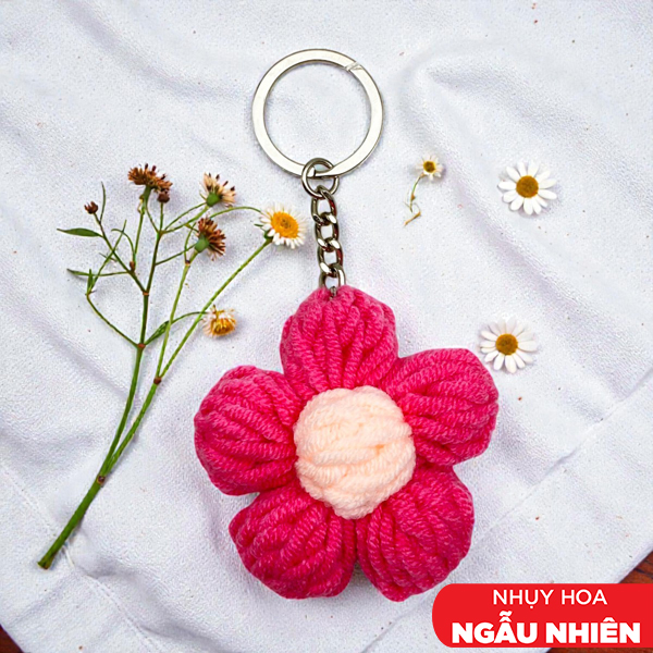 Móc Khoá Len Hoa Đậu - Màu Hồng (Mẫu Màu Giao Ngẫu Nhiên)