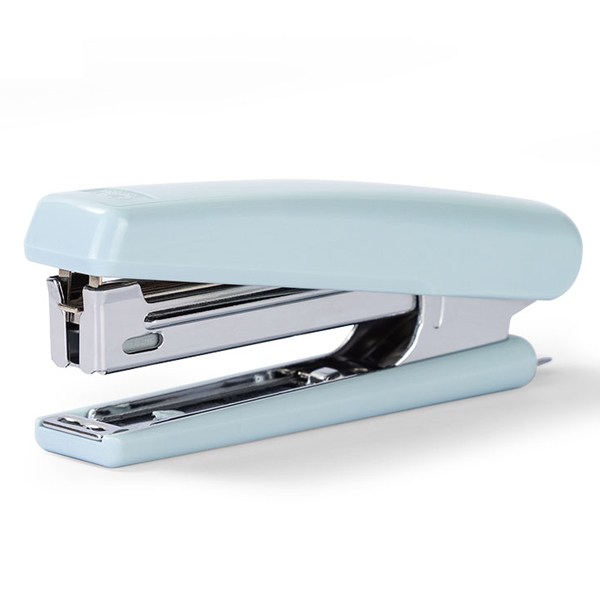 Dập Ghim Số 10 - Deli 0221 - Màu Xanh Dương Nhạt