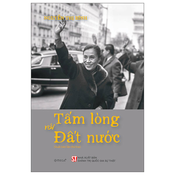 Sách Tấm Lòng Với Đất Nước - Bìa Cứng - Gia Long