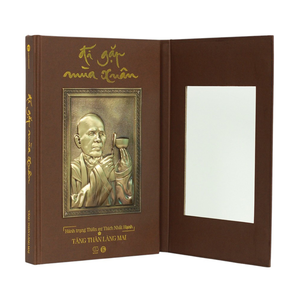 Đi Gặp Mùa Xuân - Hành Trạng Thiền Sư Thích Nhất Hạnh - Ấn Bản Đặc Biệt - Bìa Cứng PDF Đi Gặp Mùa Xuân - Hành Trạng Thiền Sư Thích Nhất Hạnh - Ấn Bản Đặc Biệt - Bìa Cứng PDF