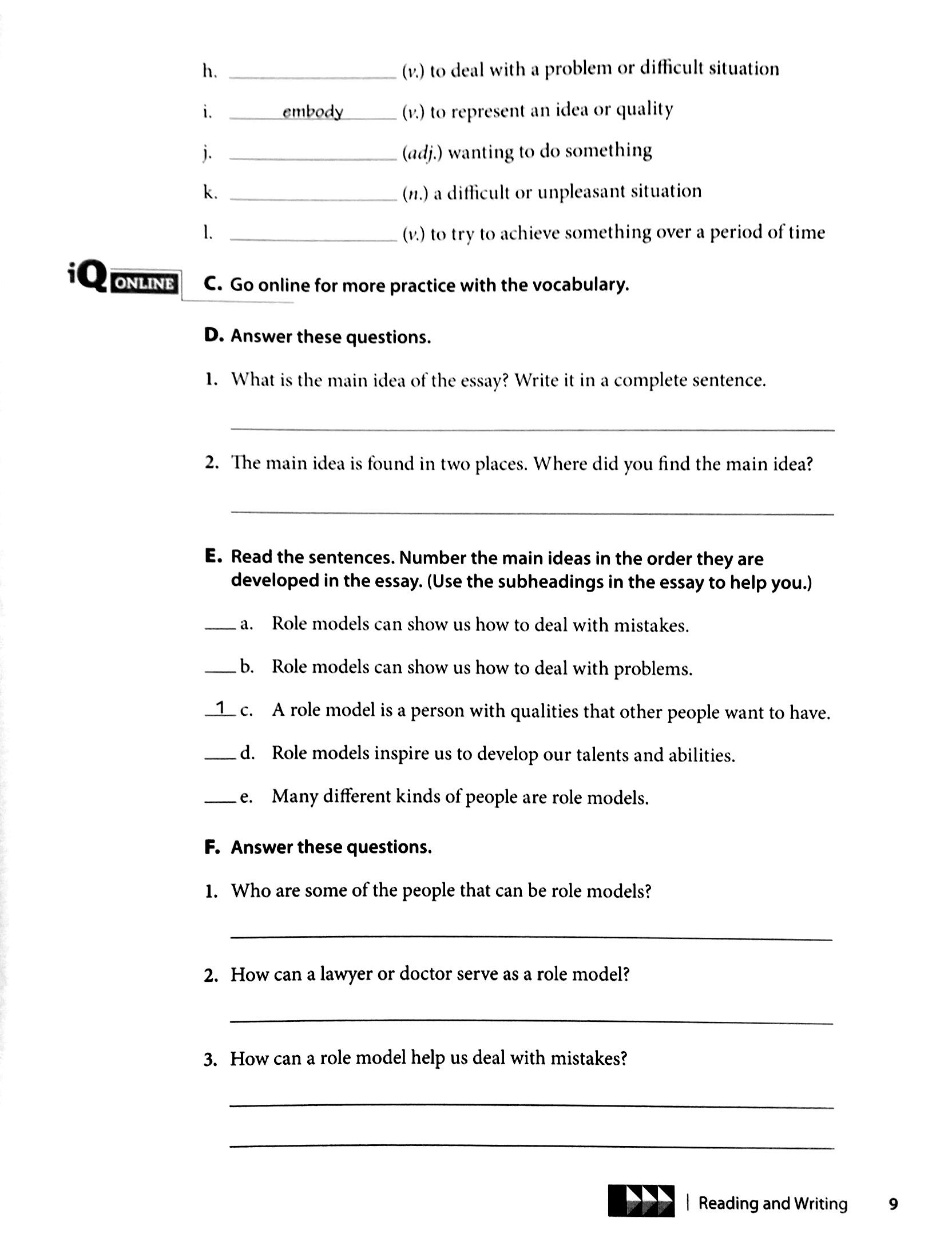 Q Skills for Success: Level 4: Reading & Writing Student Book with IQ ...